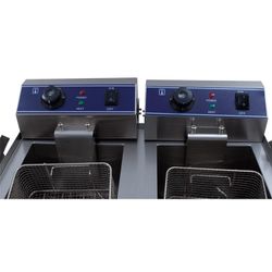 Freidora eléctrica 10 + 10 litros. Dos senos. Con grifo